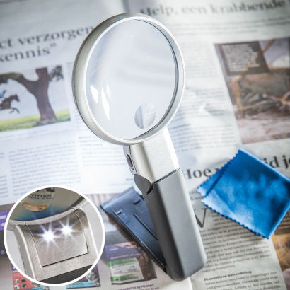 Loupe avec lampe LED