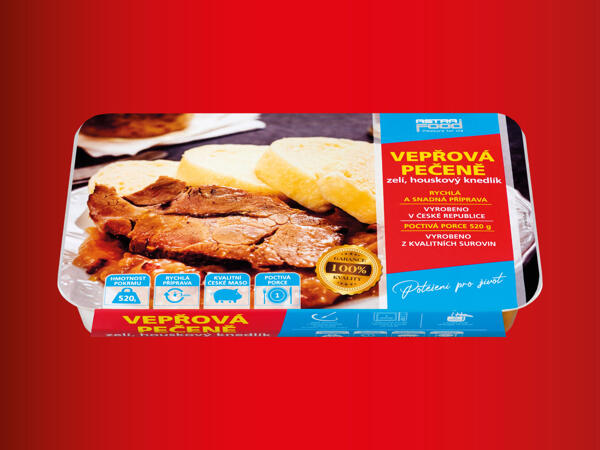 SEGEDÍNSKÝ GULÁŠ S HOUSKOVÝM KNEDLÍKEM / VEPŘOVÁ PEČENĚ SE ZELÍM A HOUSKOVÝM KNEDLÍKEM