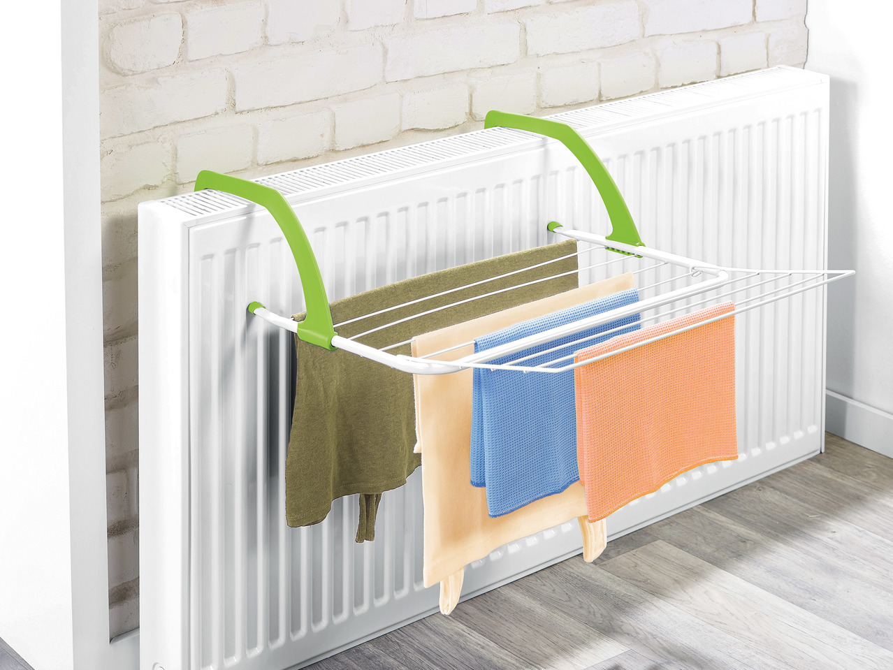 Aquapur Radiator Clothes Airer1