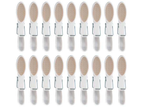 Clothes Pegs, 18 pieces