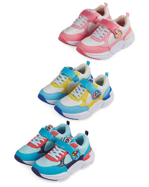 License Sneaker