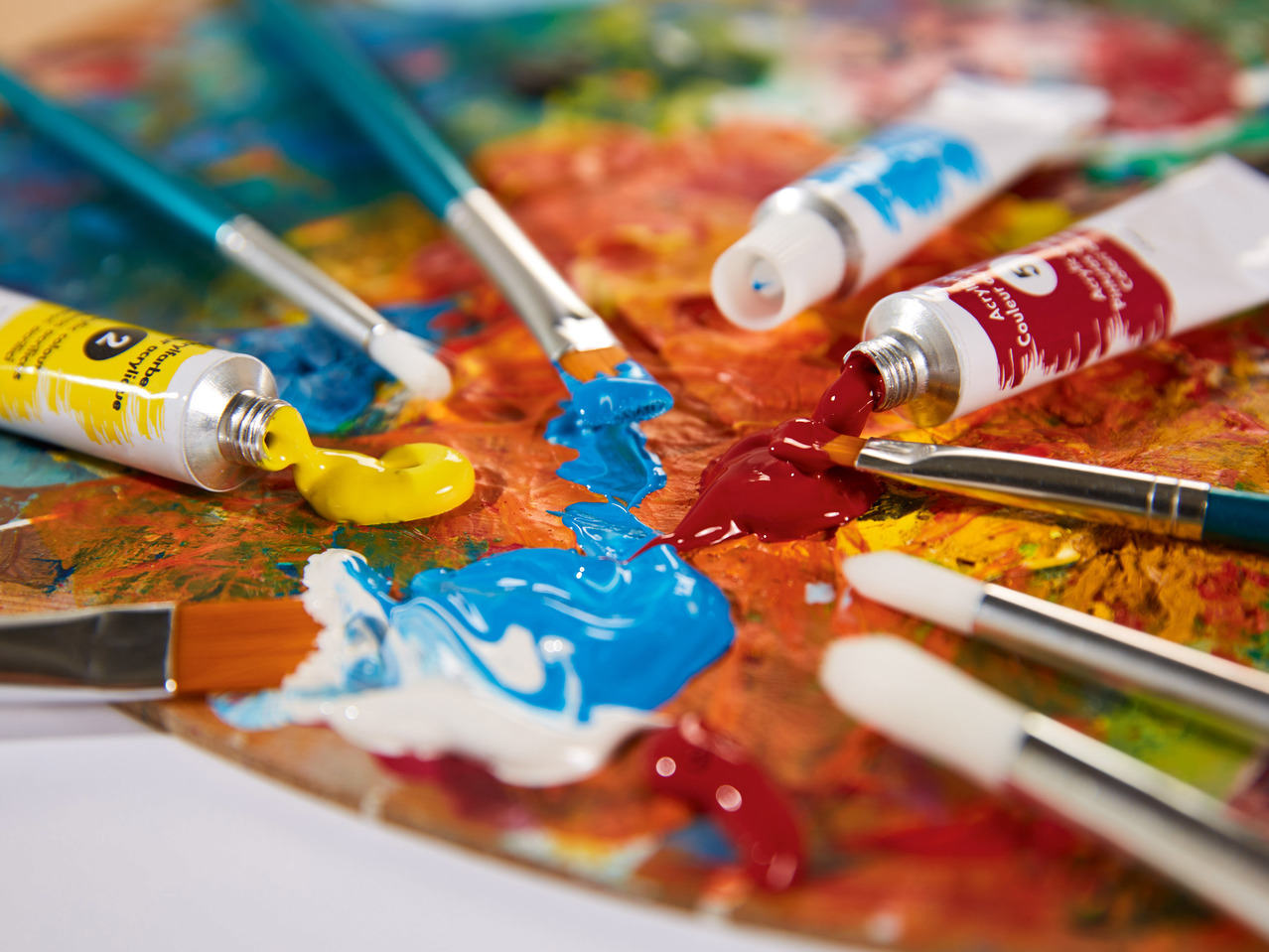 Watercolour Paints / Chalk