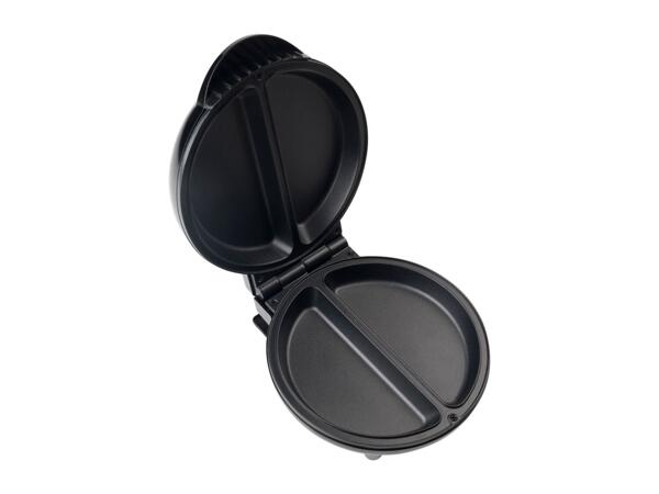 Salter Omelette Maker