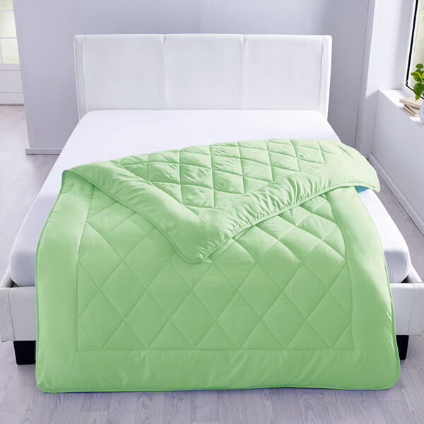 Sommer-Leichtsteppbett