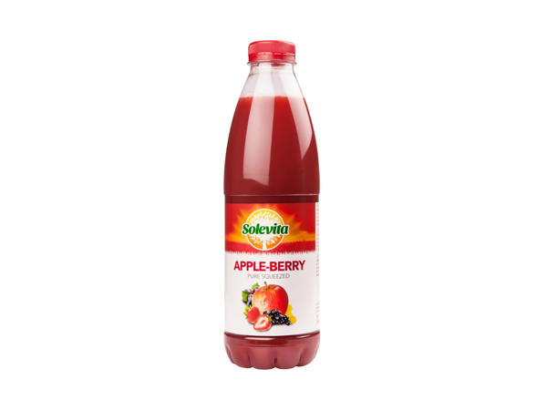 Färsk äppel- och bärjuice
