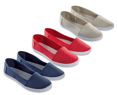 Ladies' Canvas Pumps