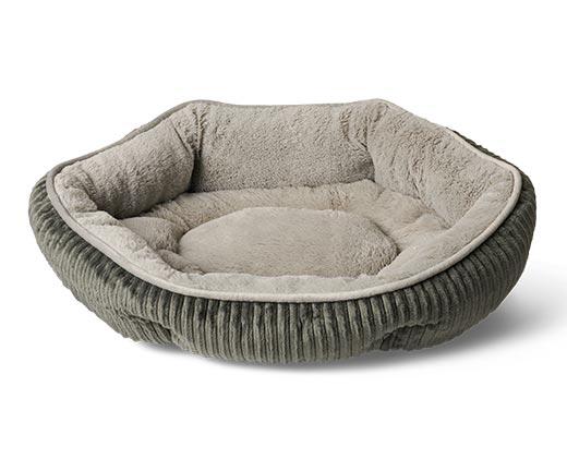 Heart to Tail 
 Cat Bed
