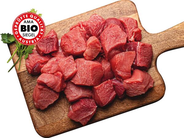 Frisches Bio Rindsgulaschfleisch gewürfelt