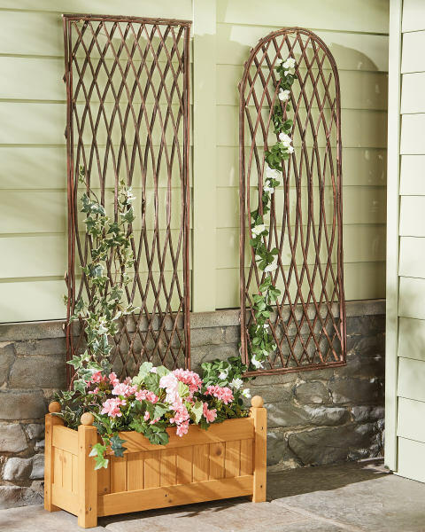 Framed Round Natural Willow Trellis
