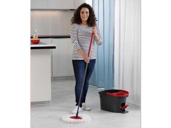 Bodenreinigungssystem „Easy Wring & Clean"