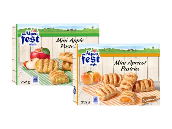 Filled puff pastry cakes