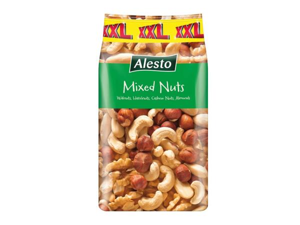 Mixed Nuts XXL