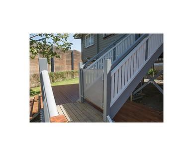 Little Journey Retractable Gate