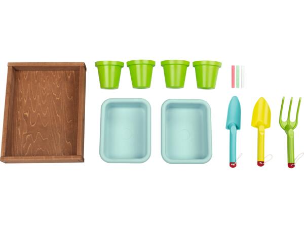 Mud Kitchen with Shade