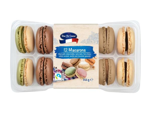 12 Macarons