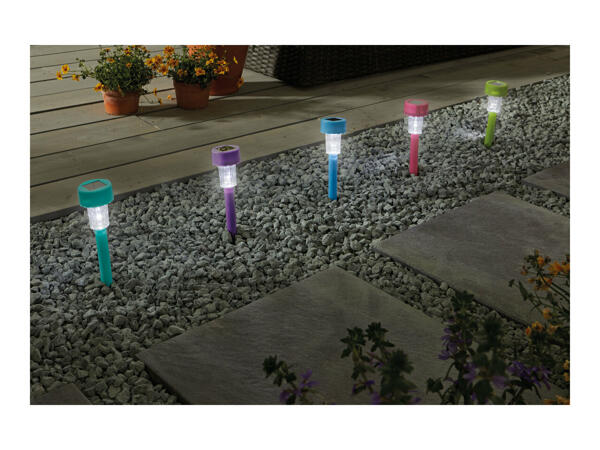 Melinera LED Solar Garden Lights – 5 Pack - Lidl - Great Britain ...