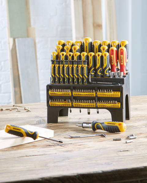 100 Piece Screwdriver And Bit Set