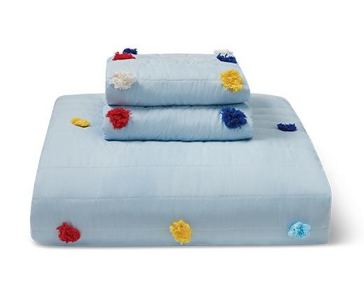 Huntington Home 
 Twin or Full Reversible Quilt Set