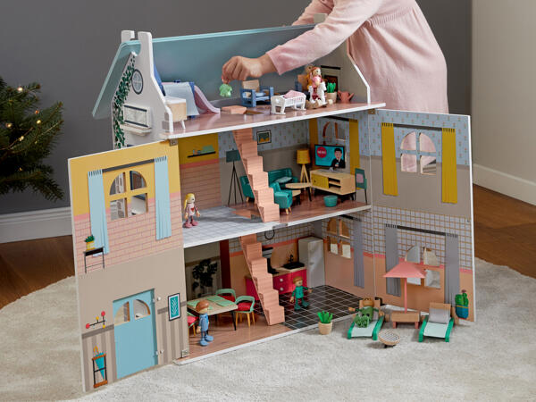 Doll House