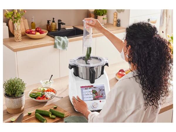 SILVERCREST(R) KITCHEN TOOLS Monsieur Cuisine Smart White SKMS 1200 C1 s nástavcem na strouhání a řezání SFMC 4 B2