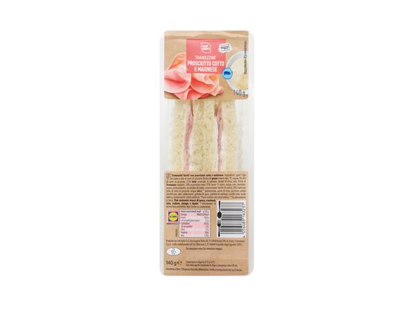 Sandwiches with cooked ham and mayo