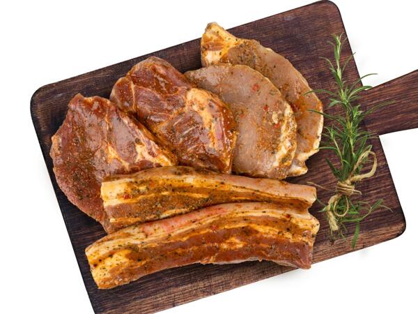 Frische Karree-, Schopfsteaks oder Bauch mariniert