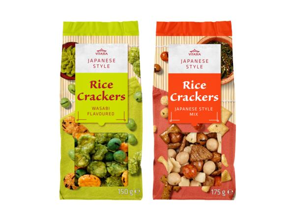 Rice crackers and coated peanuts