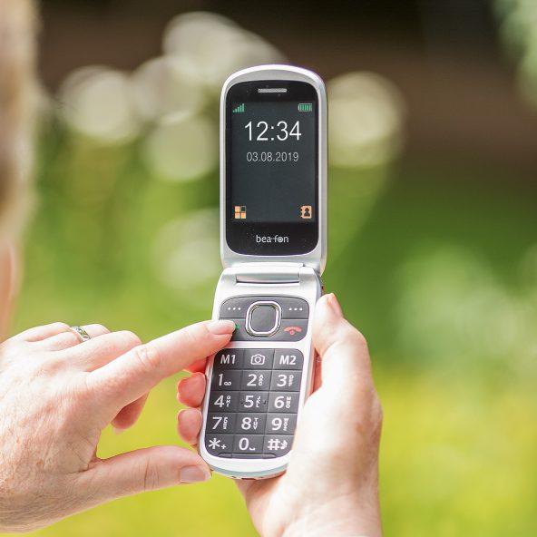 Gsm met grote toetsen