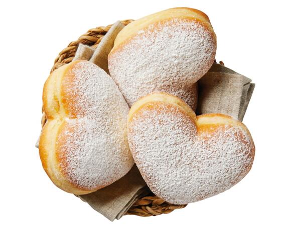 Herzkrapfen mit Mehrfruchtfüllung