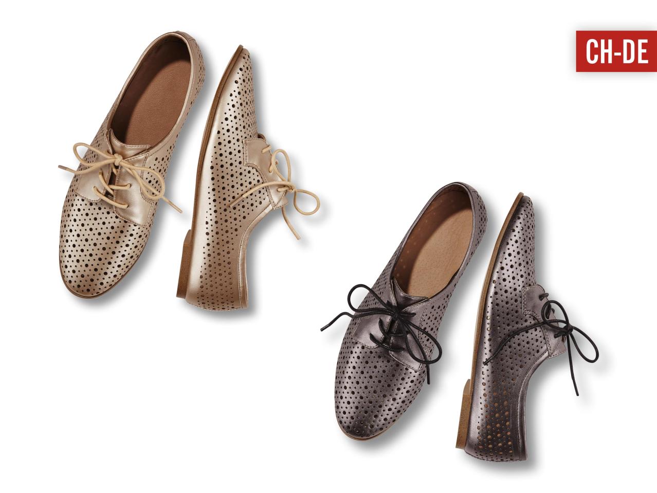 Chaussures à lacets1