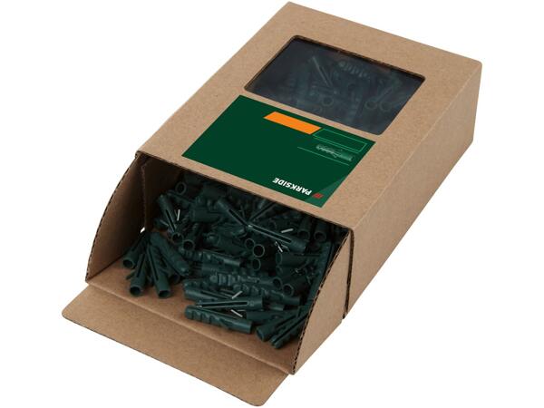 Wall plugs set