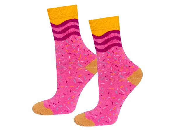 Men's and ladies' socks in gift box