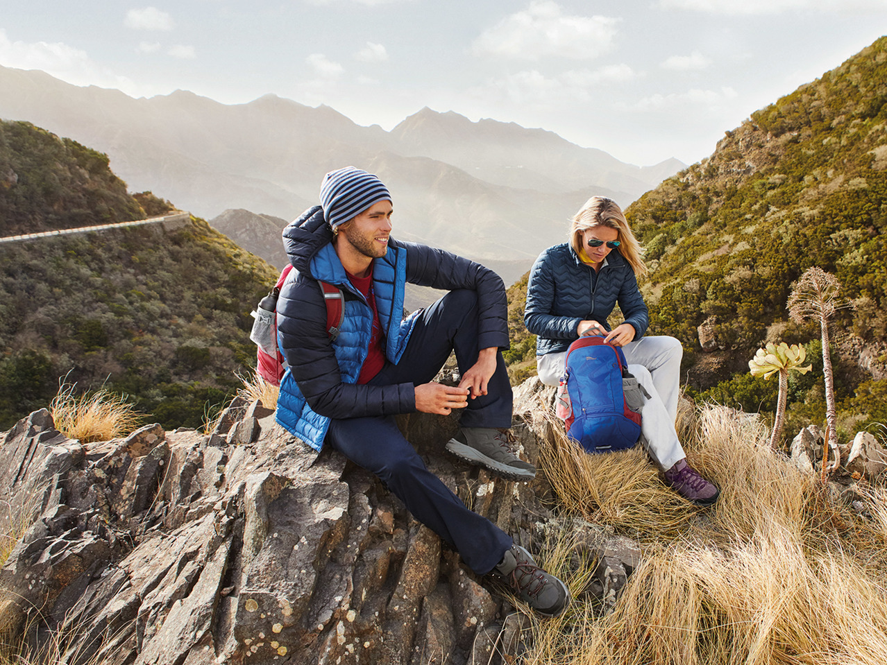Crivit Adults' Lightweight Hiking Jacket1