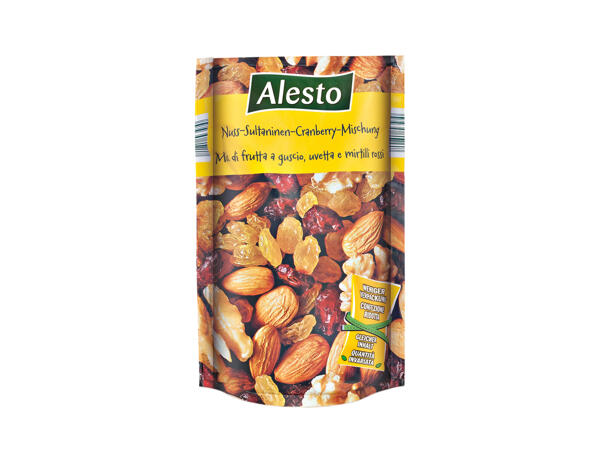 Nuts Mix, Raisins and Cranberries