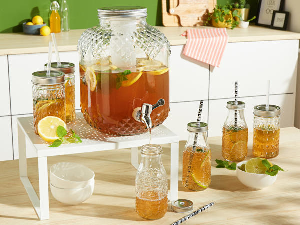 Drinking Glasses with Straw