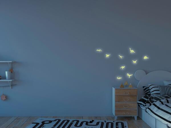 Kids' wall stickers