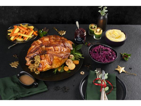 Turkey Crown Dressed with Bacon Lattice 2.4kg