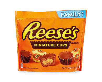 Hershey's Miniatures or Reese's Miniature Cups 498g