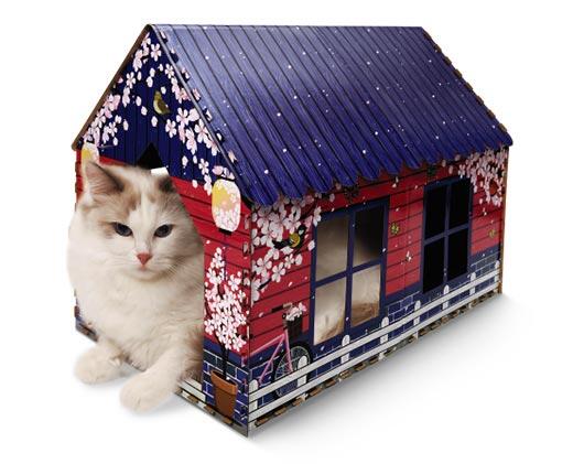 Heart to Tail
Spring Cat Scratching Playhouse
