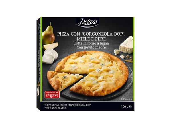 Pizza with "gorgonzola PDO", honey and pears