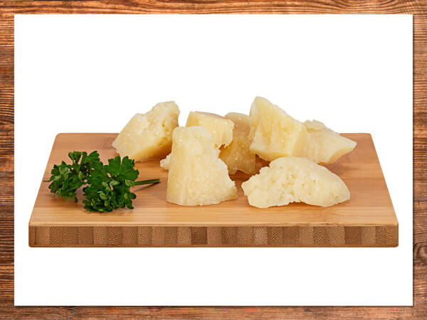 Morceaux de fromage de chèvre à pâte dure apéro