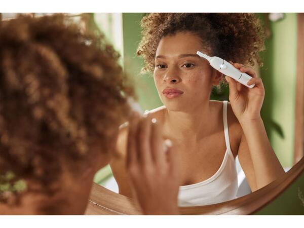 Facial hair remover