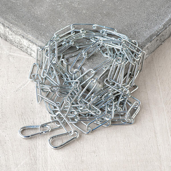 Metallkette mit breiten Kettengliedern