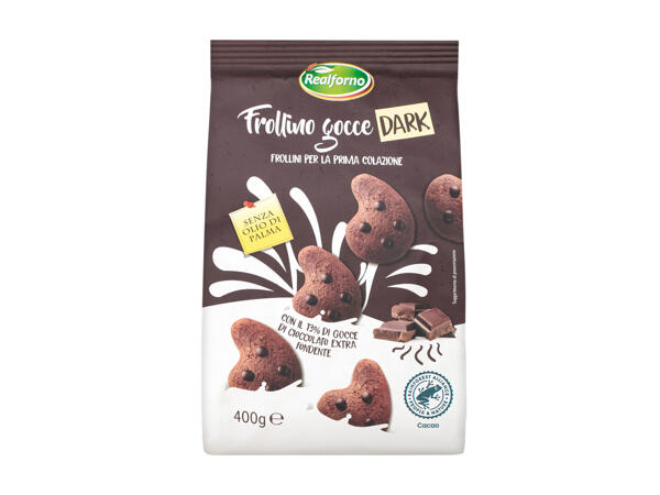 Biscuits with extra dark choco drops