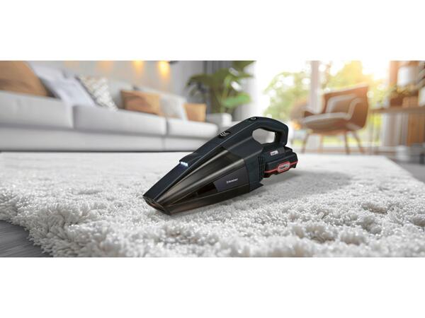 Cordless handheld vacuum cleaner