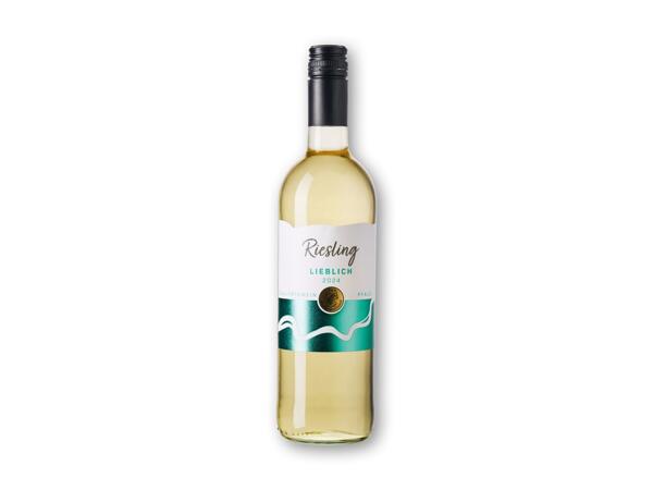 Gewürztraminer Spätlese, Riesling, Liebfraumilch eller Sekt Burg Schöneck
