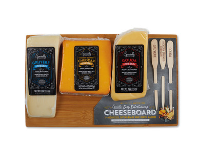 Specially Selected Easy Entertaining Cheeseboard
