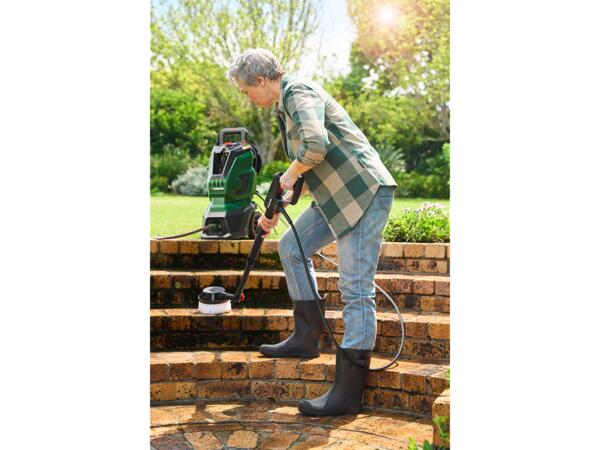 2400W Pressure Washer