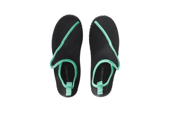 Ladies' aqua shoes