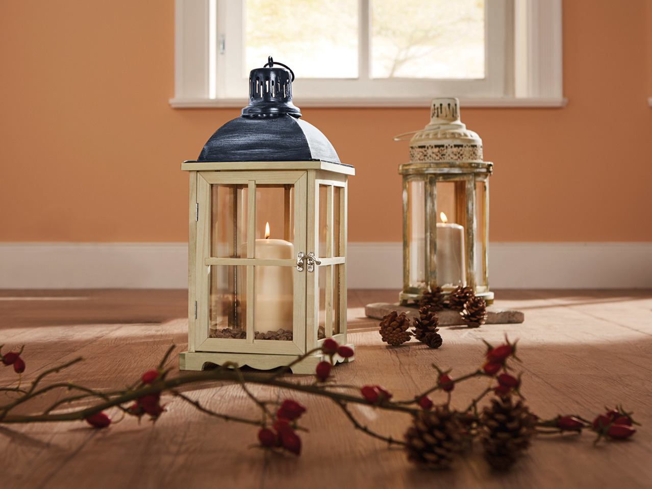 Melinera Wooden Lantern1